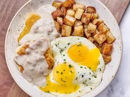 First Watch Breakfast Menu (2025 – Complete List) 27 Biscuits & Turkey Sausage Gravy with Eggs