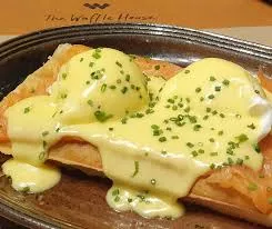 Waffle House Breakfast Menu with Calories & Best Picks 8 Eggs Royale