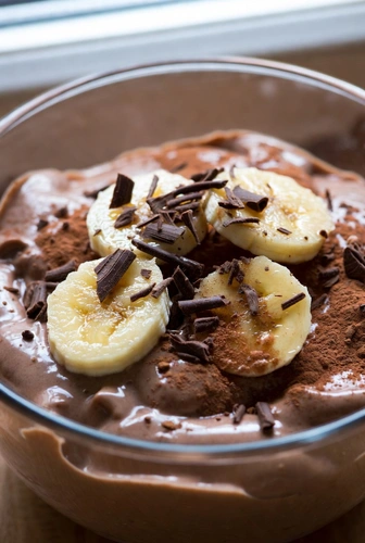 Chocolate Protein Greek Yogurt Bowl